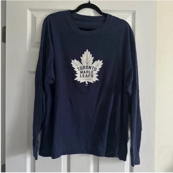 Size L NHL Toronto Maple Leafs Men’s Long Sleeve Graphic Shirt Blue Logo - Picture 2 of 4